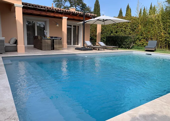 Giovanna A Saint-raphael Avec Piscine Chauffee Vila Saint-Raphaël