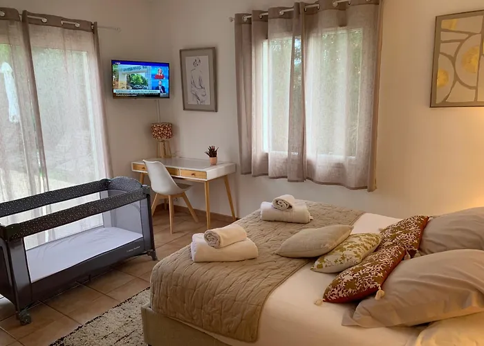 Giovanna A Saint-raphael Avec Piscine Chauffee *