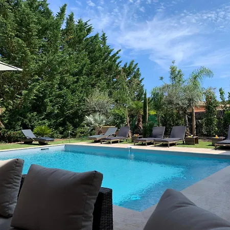 Villa Giovanna A Saint-raphael Avec Piscine Chauffee