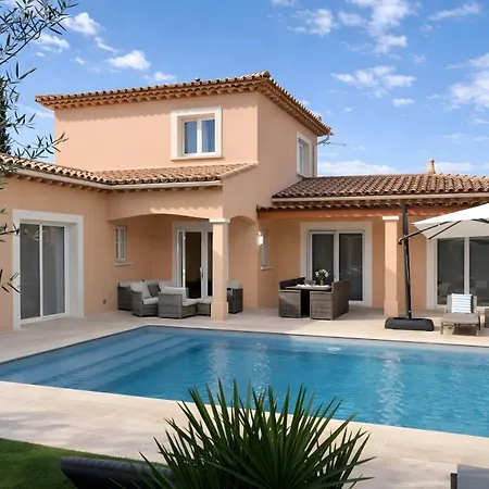 Villa Giovanna A Saint-raphael Avec Piscine Chauffee *