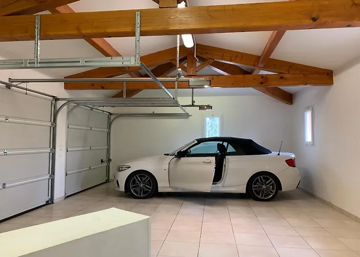 Giovanna A Saint-raphael Avec Piscine Chauffee فيلة Saint-Raphaël