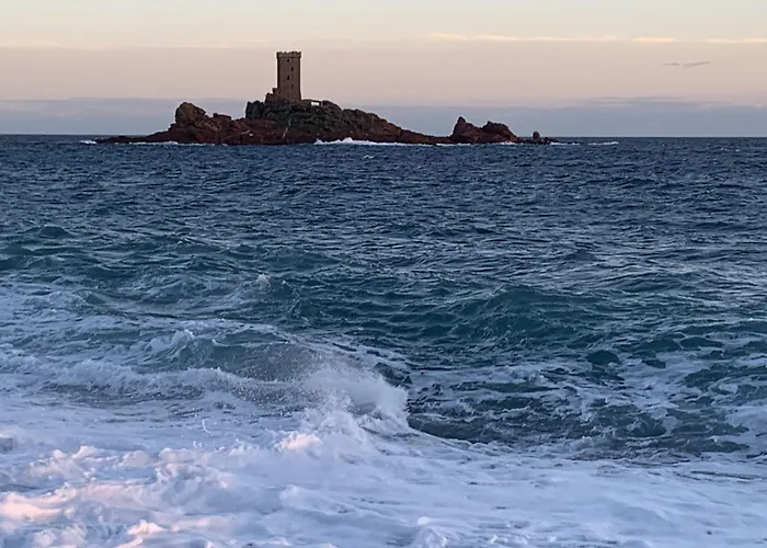 Giovanna A Saint-raphael Avec Piscine Chauffee *